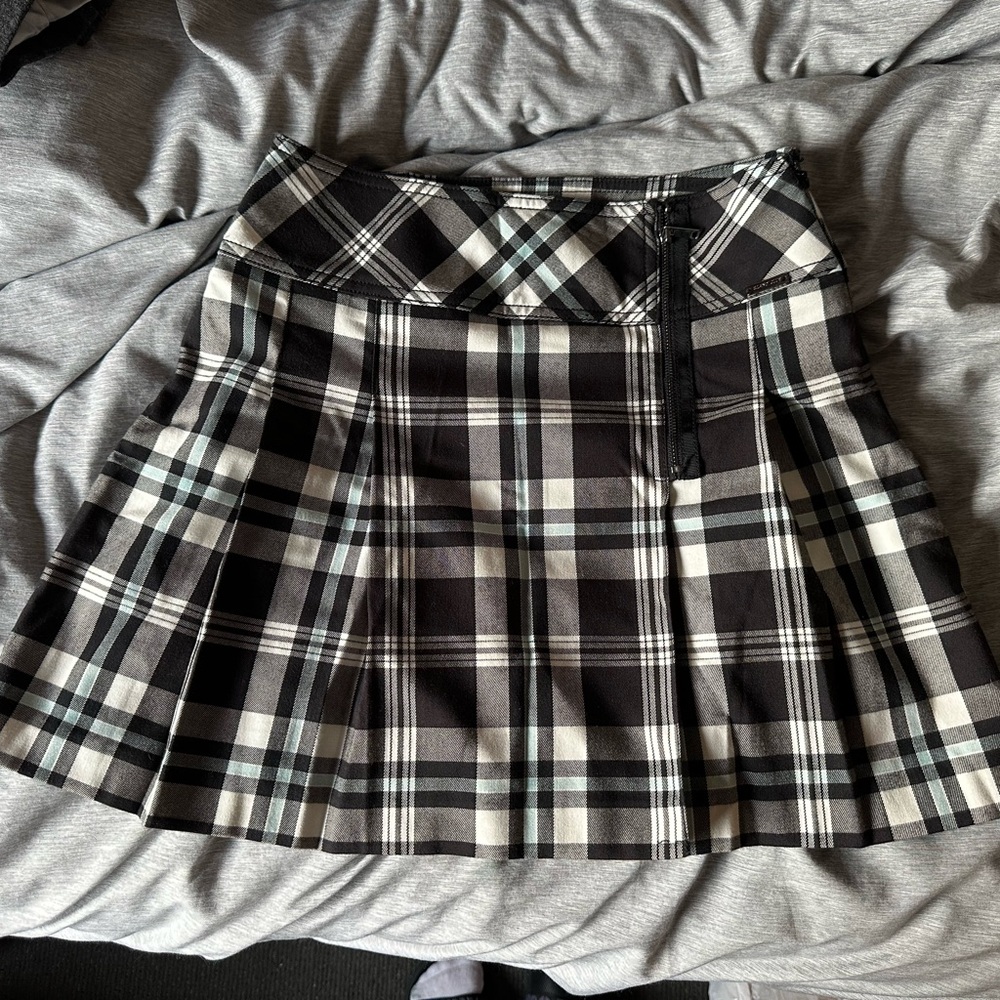 Y2K Plaid Black and White Skirt